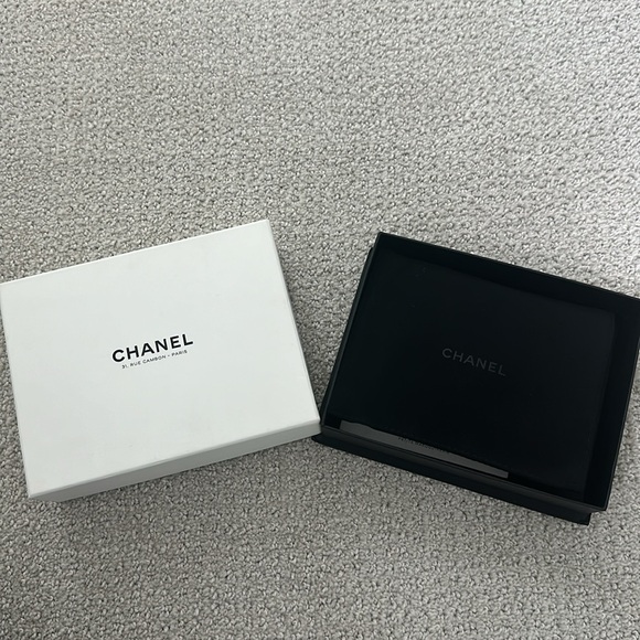 NWT Chanel Caviar Classic Compact Tri Fold Wallet (Black) - Picture 13 of 16